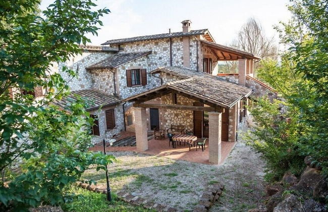 Borgo Saint George - Photo 1