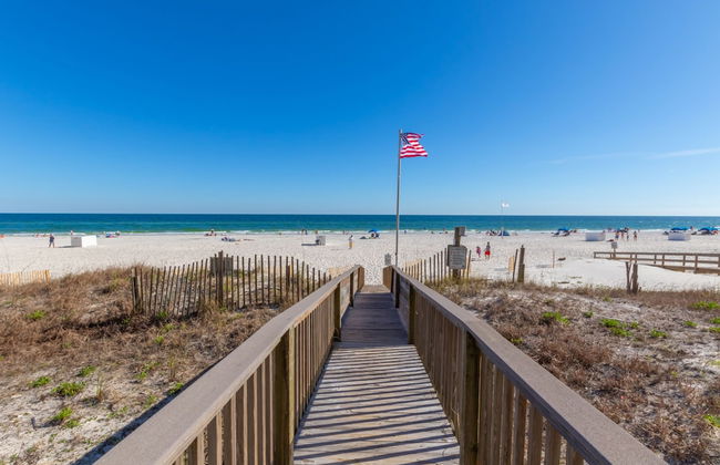 Romar Tower Condos - Photo 52