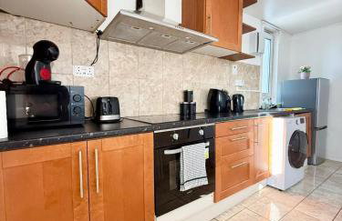 Modern Spacious Three Bedroom Apartment in Central London Kennington - Foto 10