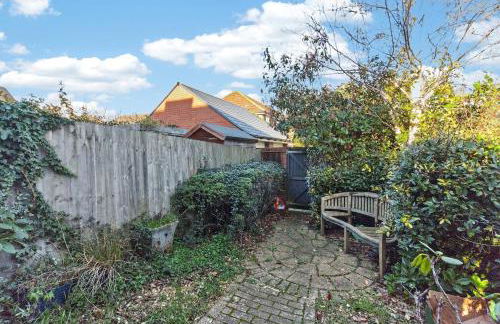 Spacious 4BR Newport Home - Ideal for Families & Groups - Foto 27