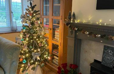 Lovely 2 Bed Victorian Cottage, Denford NN14 - Photo 15