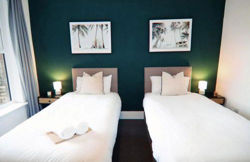 Stay in style - Rigby Road Residence - Photo 1