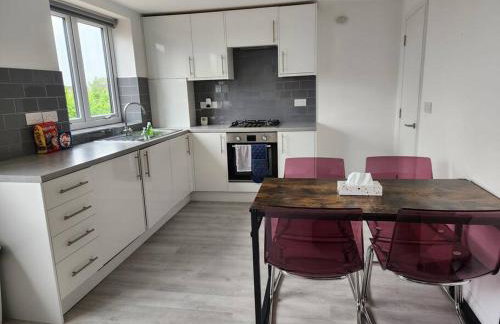 Hazel 1-Bedroom Flat, Parking, WiFi, Netflix, Prime location - Foto 3
