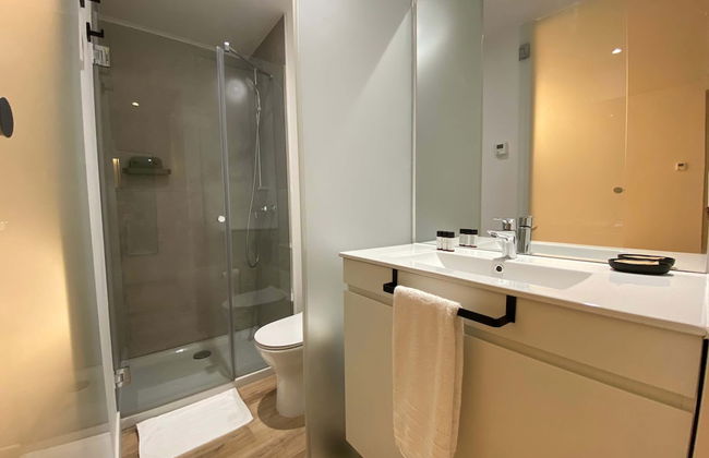 w Majestic 2BR at Palacio Real - Photo 13