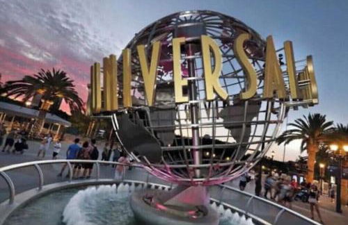 Hollywood Penthouse with Balcony & Pool View - Photo 32
