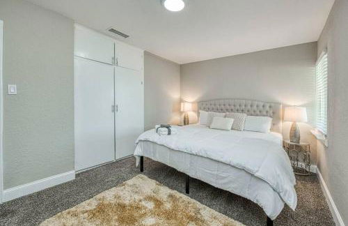Fun City Haven Spacious Retreat in Fresno - Foto 20