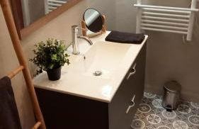 Les Loges Du Théatre 160m2 MAISON PRIVÉ 14 personnes MAX tout équipé a 200m de l'AVENUE DE CHAMPAGNE et toutes commodités DEGUSTATION CHAMPAGNE OFFERTE jacuzzi sauna jeux velos EMPLACEMENT EXCEPTIONNEL et CHIC - Foto 61