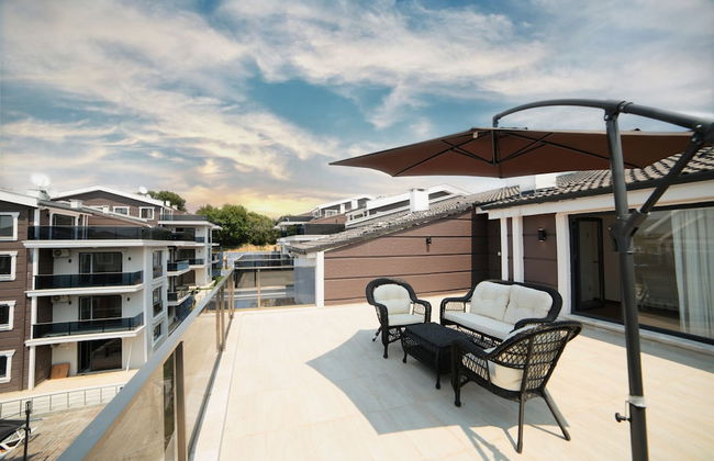 Flower City Suits - Photo 13