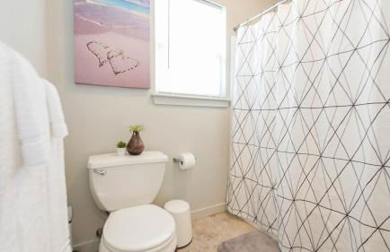 3BR 2BA Family-Friendly Beach Home - Foto 32