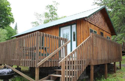 Cabin 7 - Cozy classic cabin on the lake shore with private deck - Foto 2