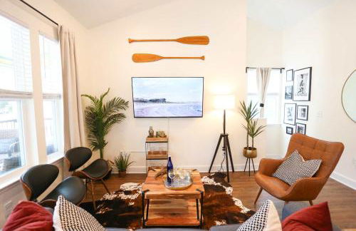 The Champion's Suite Newly Built Upscale Central - Photo 40