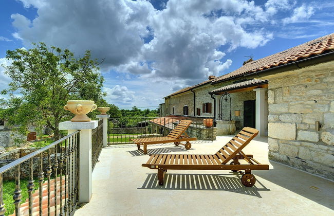 Holiday Home in Rojnici With Private Pool - Foto 34