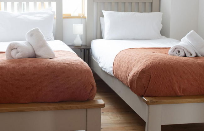 Triskele Detached Characteristic Home Sleeps 10 - Foto 32