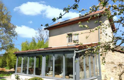 Maison charmante à Charron avec piscine partagée - Photo 1