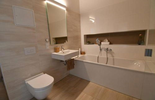 Eckhof Domizil - Großzügige Ferienwohnung mit kleinem Garten in der Altstadt von Gotha - Foto 13