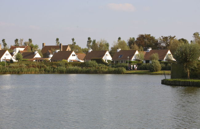 2 bedroom House in Koksijde with swimming pool and garden - Photo 10