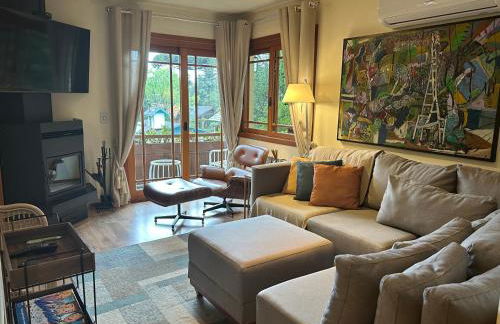 3 suites com Jacuzzi e Lareira - Duplex perto do Centro - Foto 5