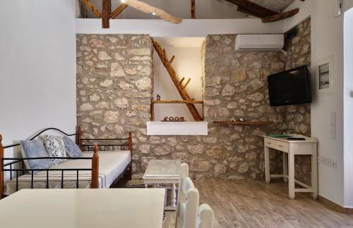 Alekos Cozy Stone 2BR Home Karya Center - Photo 1