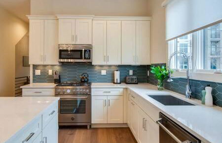 2 Homes, 7BR Rooftop Getaway In Trendy Town Near Downtown, 5 Mins to Nissan Stadium, Less than 10 Mins to Broadway, 24 Hr Hospitality, Great for Groups - Foto 12