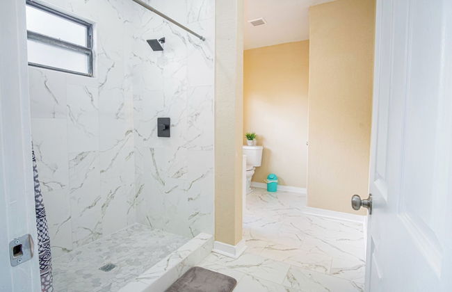 Modern Living 3br/2ba Close to Amazing Downtown - Photo 11