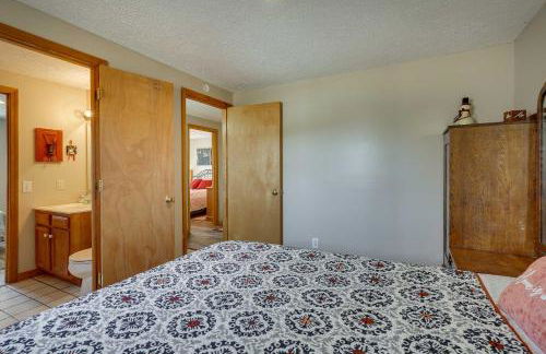 Snowed Inn Cozy Winterplace Ski-InandSki-Out Cabin - Foto 19