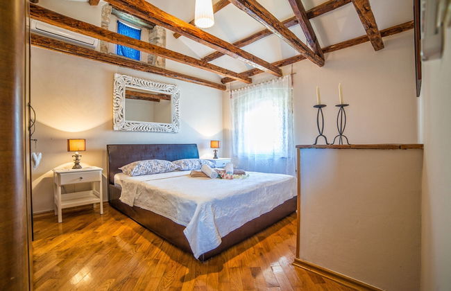 Conventional Holiday Home in Umag With Private Pool - Foto 2