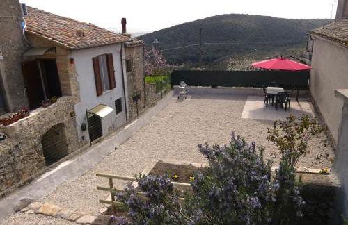 SCAPPO IN UMBRIA, Vicoletto - Foto 5