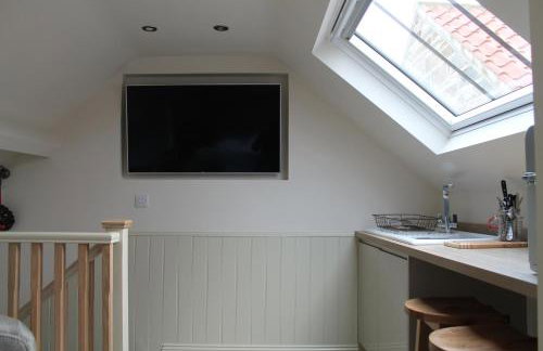 Granny's Attic at Cliff House Farm Holiday Cottages, - Photo 12