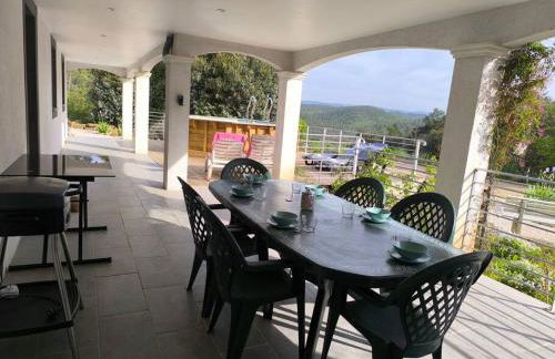 Rez de Villa au calme piscine chauffée, terrain pétanque - Photo 14