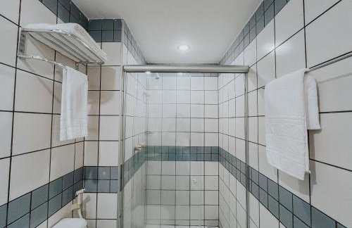 Conforto e Vista Maravilhosa no Hotel Iate Plaza - Foto 17