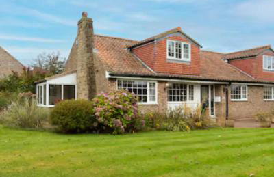 Hot Tub Free Parking 5 Bedroom Large Space - Photo 46