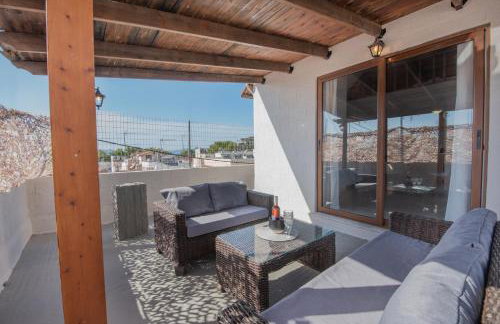 Cozy Loft with Private Terrace - Photo 6