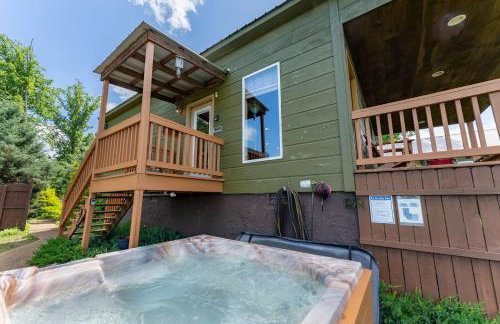 Fish Tales Cabin with a private hot tub - Foto 29