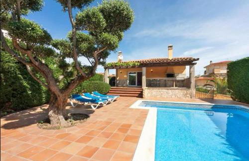 Magnolia l'Escala 1, casa con piscina y barbacoa a 300m de la playa - Foto 1