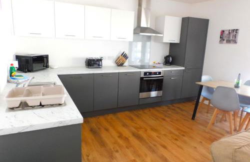 No 5 - Modern 2 bedroom Apartment in Lanark Town Centre - Foto 6