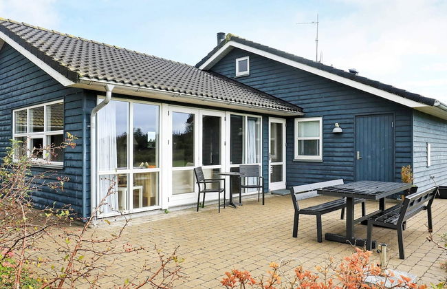 8 Person Holiday Home in Saeby - Photo 1