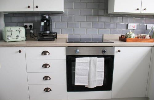 Cosy 3BR Flat With Free Parking Near Marina - Foto 36