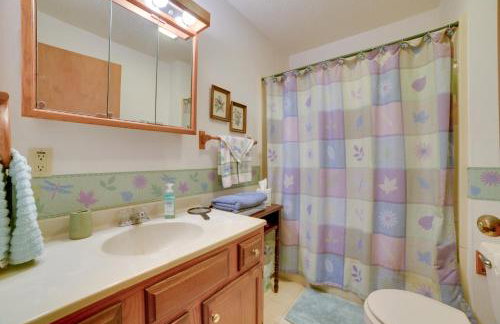 Peaceful Hazel Cottage with Deck and Yard! - Foto 20