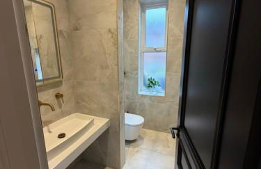 Modern 2 Bed 2 Bath Apartment in Prime Jesmond Location - Foto 24