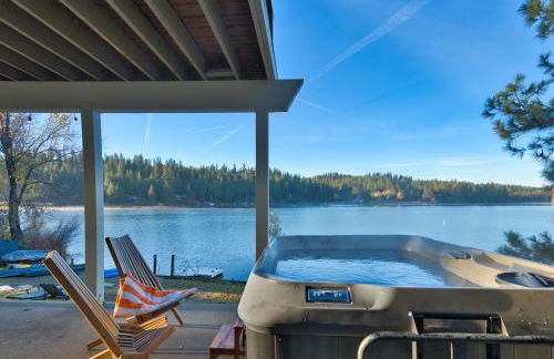 Lakefront Villa with 180 degree view private dock and boats - Foto 3