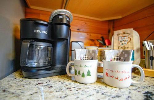 Charming Lakeview Cabin Near Geneva-On-The-Lake! - Foto 29