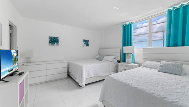 Ocean Wind - Luxury Beachfront Condo with Pool & Gym - Foto 4, Habitación