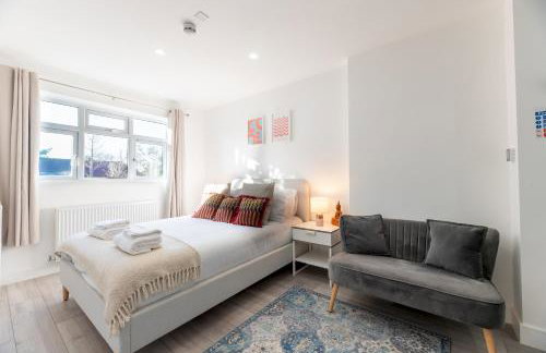 Charming studio near transport to central London - Pass the Keys - Photo 4