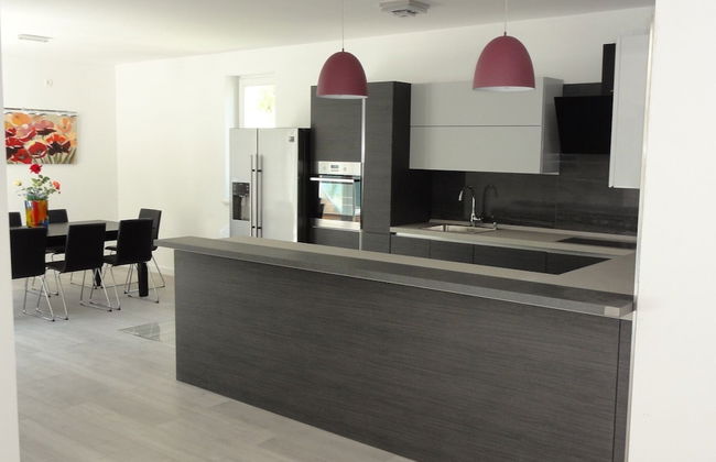 Villa Riva - Five Bedroom Villa With Pool and Sea View - Foto 9