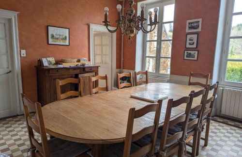 Loue belle demeure dans une grande propriété - 16 couchages, 8 chambres, 320 m2 - 30 min de Vichy - Foto 42