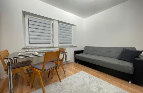 2 Rooms Apartment in Stuttgart Obertürkheim - Foto 1