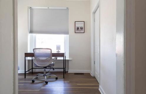 Spacious Tower Grove 3BR Home ABODEbucks - Foto 27