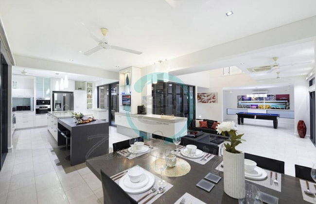 ZENLUX INFINITY - 4BR with Private Pool - Foto 9