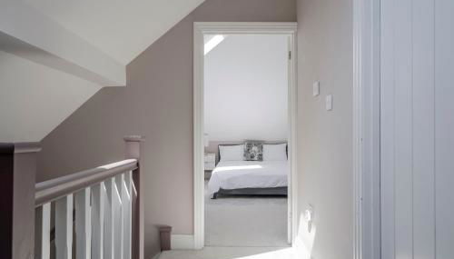 Chalet Gerrards Cross - Photo 3