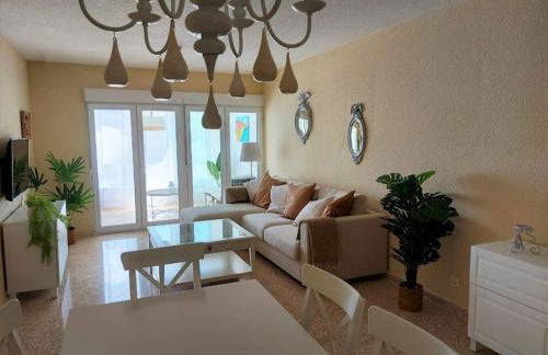 Sunny, spacious 3 bedroom apartment with seaview - L1 Red line stop PARADIS 2 min walk from rental - Photo 4